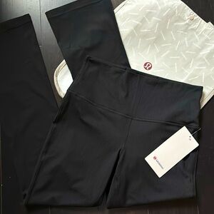 LULULEMON ALIGN RIBBED MINI FLARE XSHORT IN BLACK SZ 8 NWT